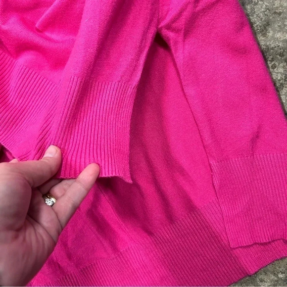 NWT Main Strip Hi Lo Sweater Women’s Small‎ Fushia Style LL20346 Side Slits - Picture 8 of 9
